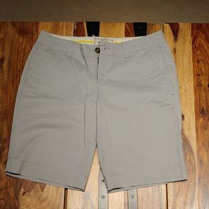 Old Navy Bermuda shorts